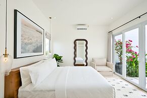 Elena Villa by Betterplace