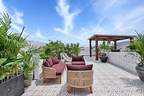 Elena Villa by Betterplace