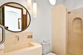 Elena Villa by Betterplace