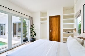 Elena Villa by Betterplace