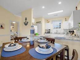 Cozy two Bedroom Apartment at Riverwalk At Arrowhead