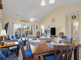 Cozy two Bedroom Apartment at Riverwalk At Arrowhead