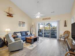 Cozy two Bedroom Apartment at Riverwalk At Arrowhead