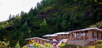 Whispering Woods Resort