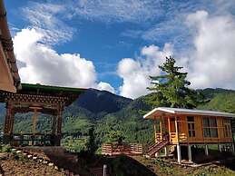 Whispering Woods Resort