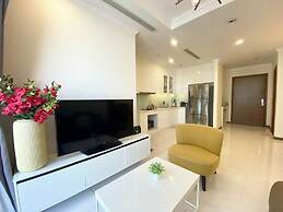 Hoa's Apartment in Vinhomes Central Park