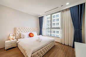 Hoa's Apartment in Vinhomes Central Park