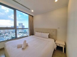 Hoa's Apartment in Vinhomes Central Park