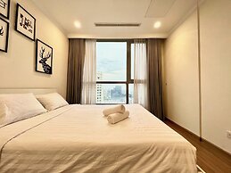 Hoa's Apartment in Vinhomes Central Park