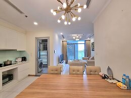Hoa's Apartment in Vinhomes Central Park