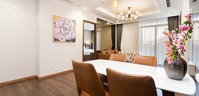 Hoa's Apartment in Vinhomes Central Park