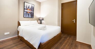 Hoa's Apartment in Vinhomes Central Park