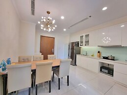 Hoa's Apartment in Vinhomes Central Park