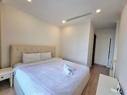 Hoa's Apartment in Vinhomes Central Park