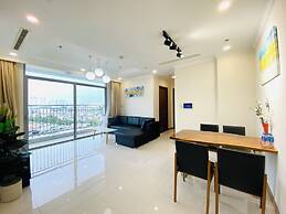 Hoa's Apartment in Vinhomes Central Park