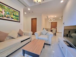 Hoa's Apartment in Vinhomes Central Park