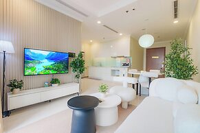 Hoa's Apartment in Vinhomes Central Park