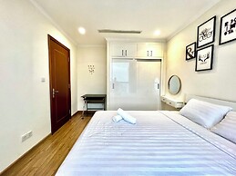 Hoa's Apartment in Vinhomes Central Park