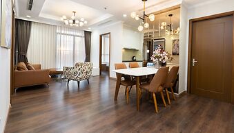 Hoa's Apartment in Vinhomes Central Park