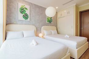 Hoa's Apartment in Vinhomes Central Park
