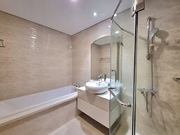 Hoa's Apartment in Vinhomes Central Park