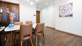 Hoa's Apartment in Vinhomes Central Park