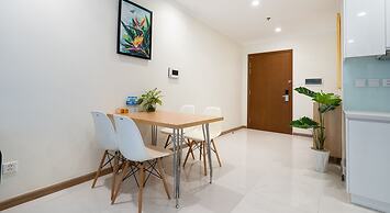 Hoa's Apartment in Vinhomes Central Park