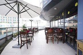 Legend Westlake Hotel