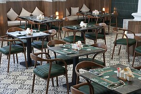 EXPO GARDEN HOTEL