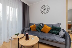 Okrzei Apartment Gdynia by Renters