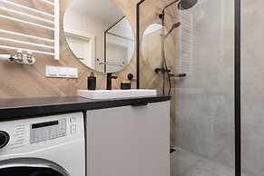 Okrzei Apartment Gdynia by Renters