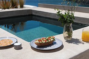 Anassa Boutique Hotel