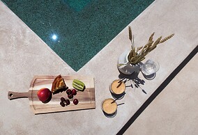 Anassa Boutique Hotel