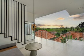 Sunset Rooftop Villa by Betterplace