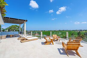 Sunset Rooftop Villa by Betterplace