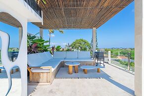 Sunset Rooftop Villa by Betterplace