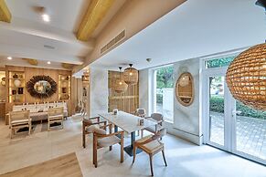 Serenity Hotel