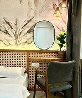 Covesign Suite, The Shore Kota Kinabalu