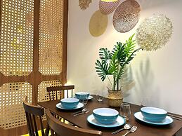 Covesign Suite, The Shore Kota Kinabalu