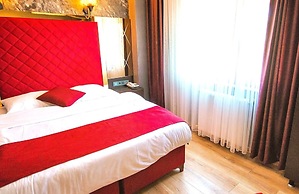 Kaya Royal Hotel Old Town