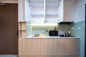 Happy Light Apartment in the Cardinal Court