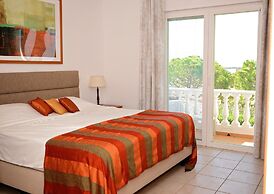 Beautiful 5 En-suite bed Villa With Private Pool