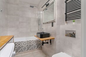 Convenient Apartment in Poznań