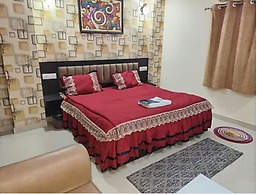 Hotel Silver Stay By GRB