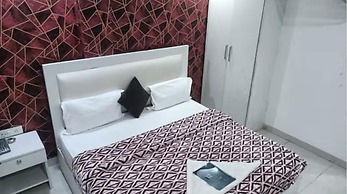 Hotel Silver Stay By GRB