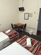 Grand Central Hotel Proserpine