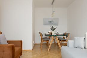 Miodowa Apartment in Warsaw by Renters