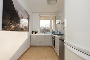 Miodowa Apartment in Warsaw by Renters