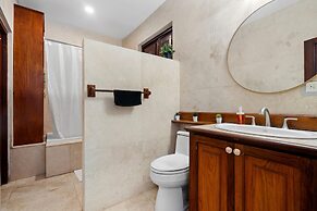 Otium Rentals Penthouse w 2 Terraces