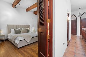 Otium Rentals Penthouse w 2 Terraces